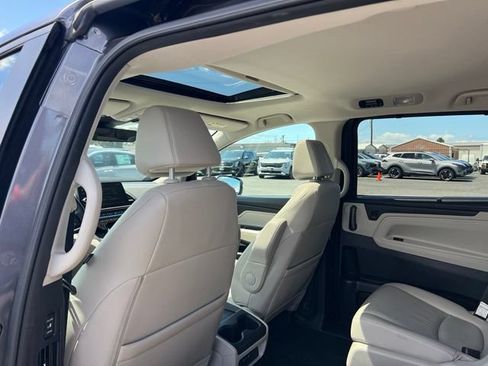 Used 2025 Honda Odyssey EX-L image 9