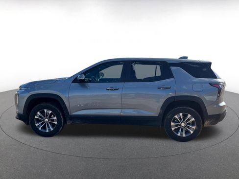 Used 2025 Chevrolet Equinox LT image 10