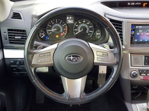 Used 2010 Subaru Legacy 2.5i Premium AWD/4WD image 29