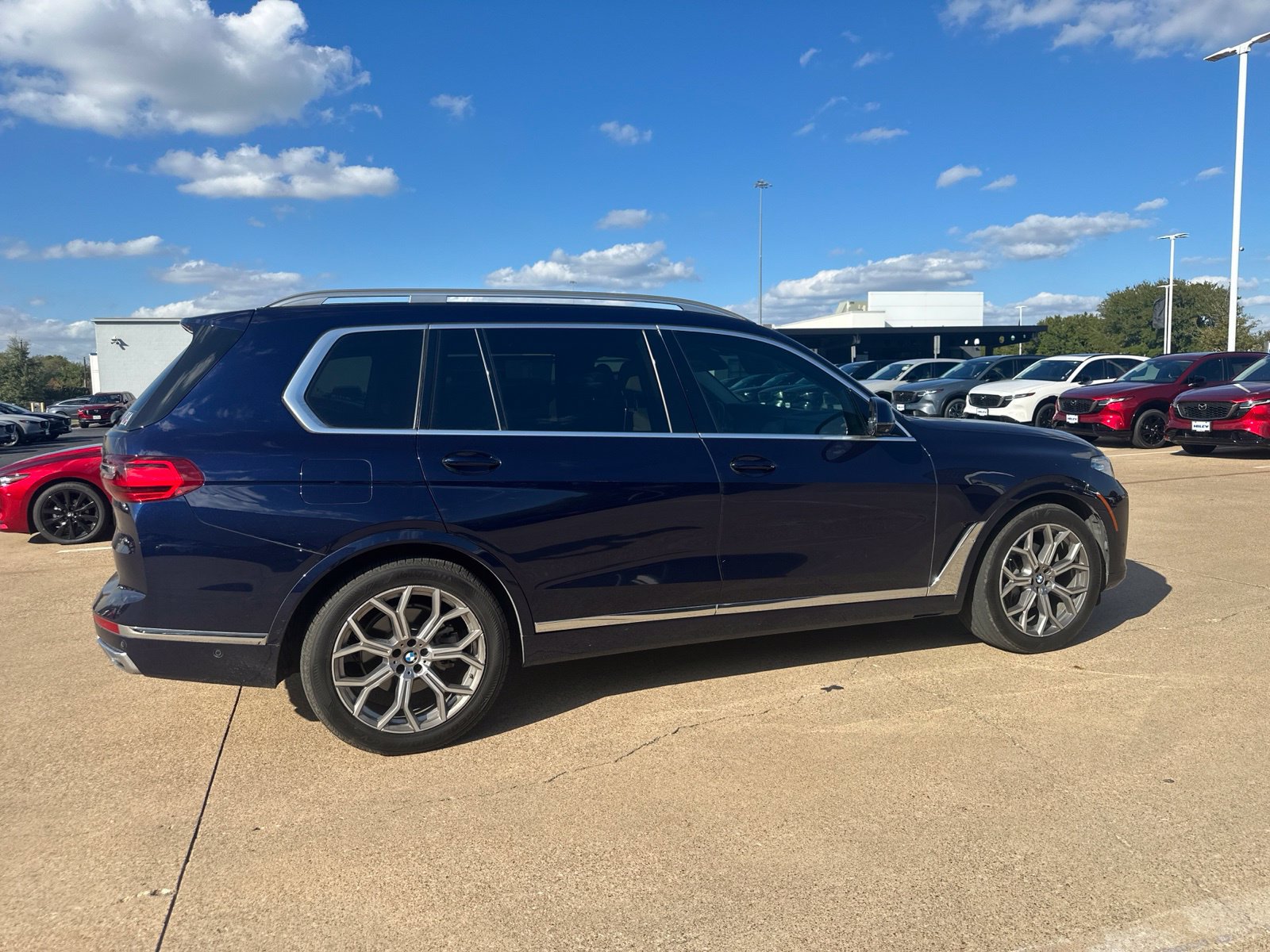 Used 2020 BMW X7 xDrive40i w/ Executive Package AWD/4WD image 11