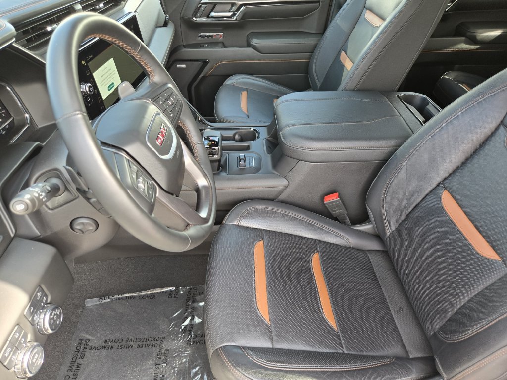 Used 2024 GMC Sierra 1500 AT4 w/ Technology Package AWD/4WD image 14