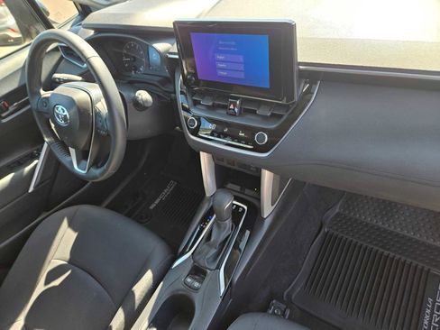 Used 2024 Toyota Corolla Cross LE w/ Moonroof Package AWD/4WD image 10