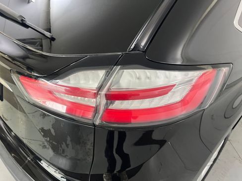 Used 2019 Ford Edge SEL w/ Equipment Group 201A image 47