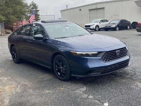 New 2025 Honda Accord SE image 6
