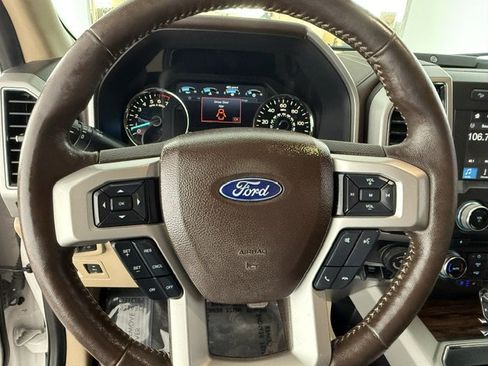 Used 2018 Ford F150 Lariat w/ Equipment Group 502A Luxury AWD/4WD image 15