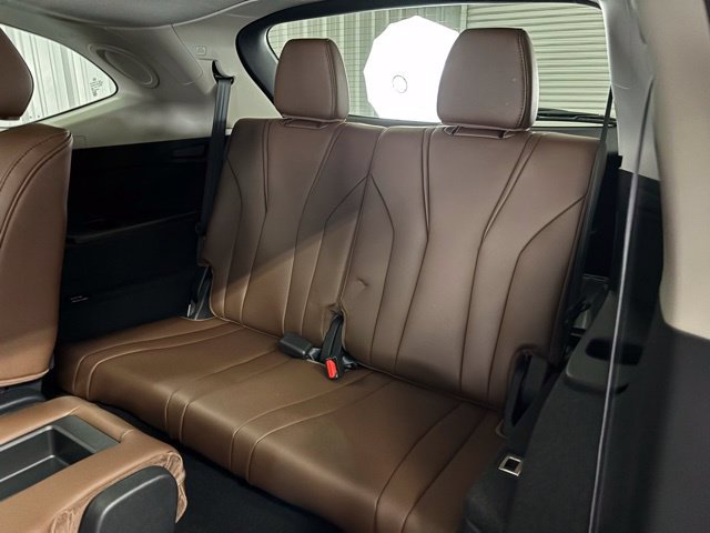 Certified 2026 Acura MDX w/ Technology Package FWD image 18