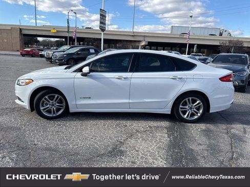Used 2018 Ford Fusion S image 5