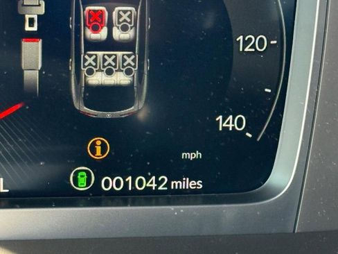 Certified 2025 Acura ADX A-Spec image 18