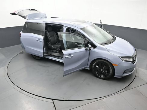 Used 2023 Honda Odyssey Sport image 55