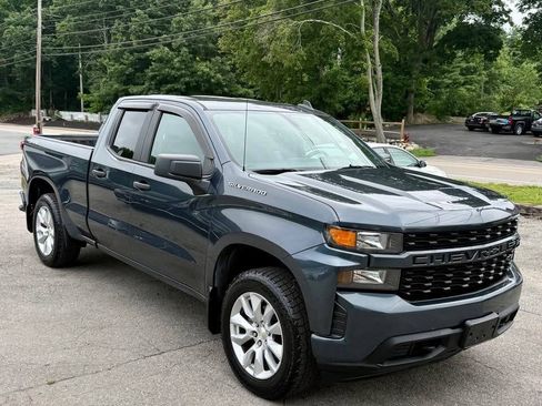 Used 2020 Chevrolet Silverado 1500 Custom w/ Custom Value Package AWD/4WD image 1