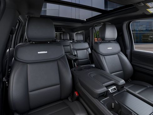 New 2027 Ford Expedition Platinum w/ Stealth Appearance Package AWD/4WD image 10