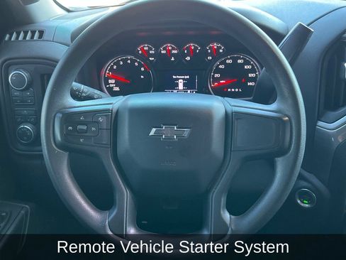 Used 2025 Chevrolet Silverado 1500 Custom Trail Boss w/ LPO, Dark Essentials Package AWD/4WD image 15