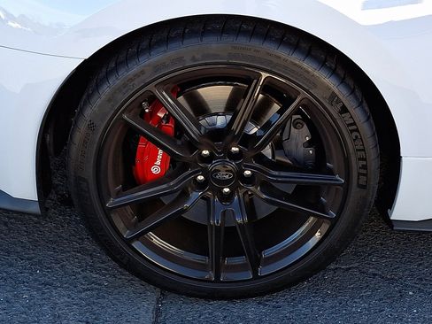 Used 2022 Ford Mustang Shelby GT500 w/ Technology Package image 10