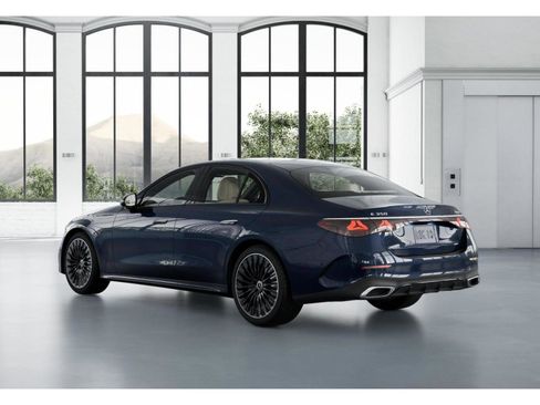 New 2026 Mercedes-Benz E 350 4MATIC Sedan image 9
