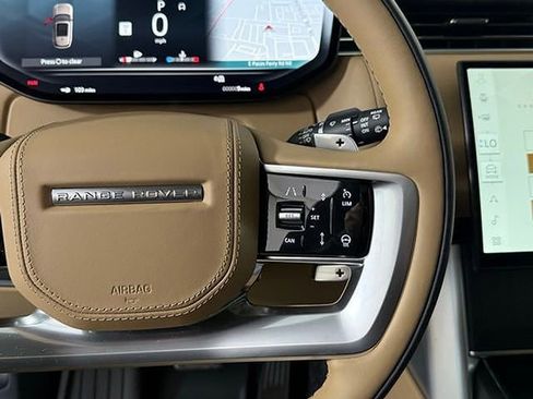 New 2026 Land Rover Range Rover Long Wheelbase SE AWD/4WD image 39