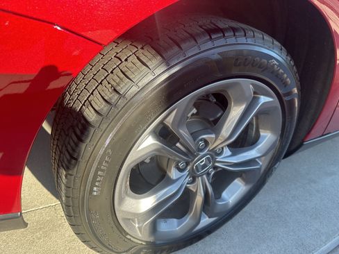 Used 2023 Honda Accord EX image 12