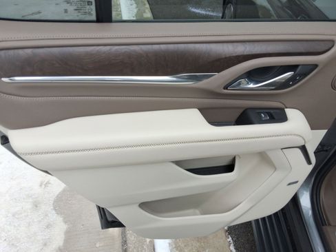 Used 2021 GMC Yukon Denali w/ Denali Premium Package image 23