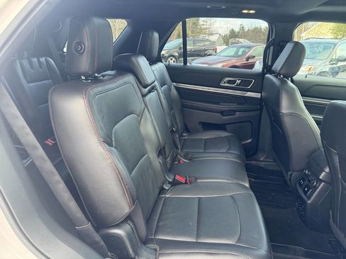 Used 2018 Ford Explorer Sport w/ Equipment Group 401A image 24