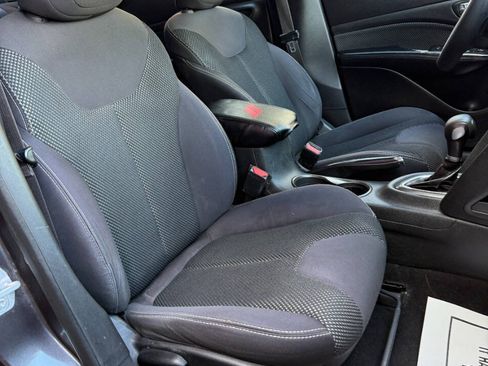 Used 2015 Dodge Dart SXT FWD image 18