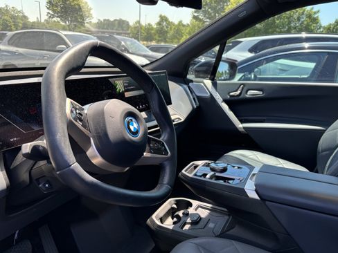 Used 2024 BMW iX M60 AWD/4WD image 33