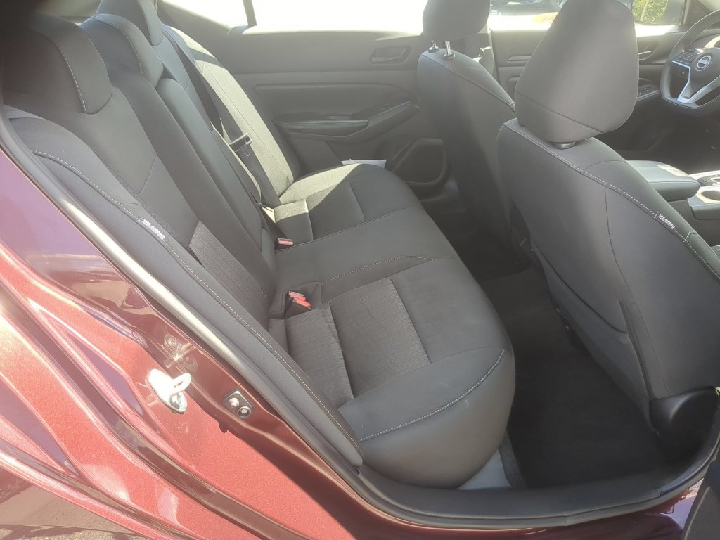 Used 2025 Nissan Altima 2.5 SV FWD image 26