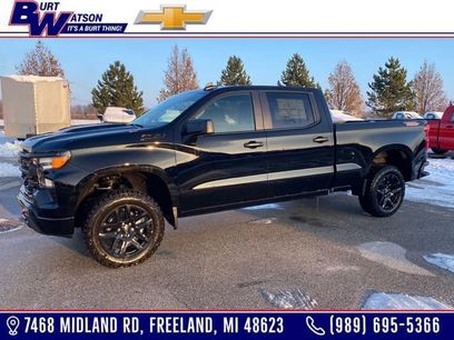 New 2026 Chevrolet Silverado 1500 Custom Trail Boss w/ LPO, Dark Essentials Package