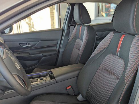 New 2026 Nissan Sentra SR w/ Floor Mat Package FWD image 16