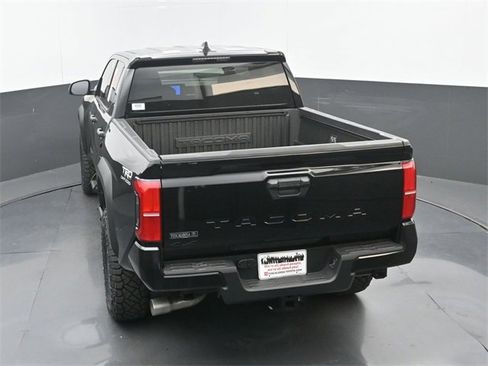 New 2025 Toyota Tacoma TRD Off-Road image 29