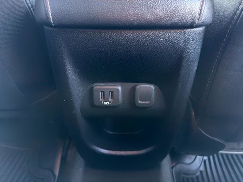 Used 2021 Chevrolet Colorado LT AWD/4WD image 20