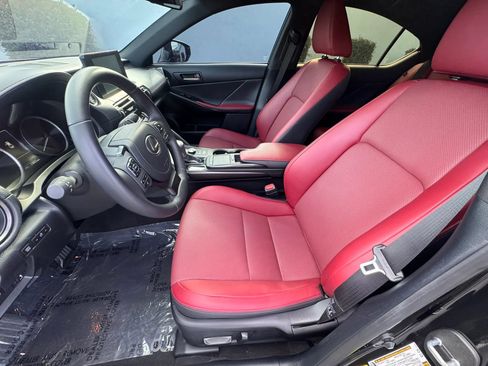 Used 2024 Lexus IS 300 F Sport RWD image 11