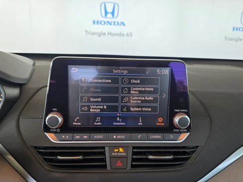 Used 2019 Nissan Altima 2.5 S FWD image 16