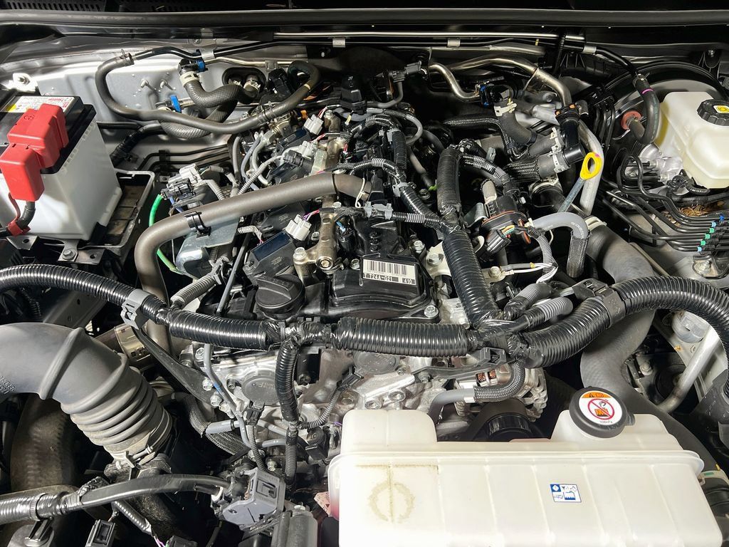 Certified 2025 Toyota 4Runner SR5 AWD/4WD image 25