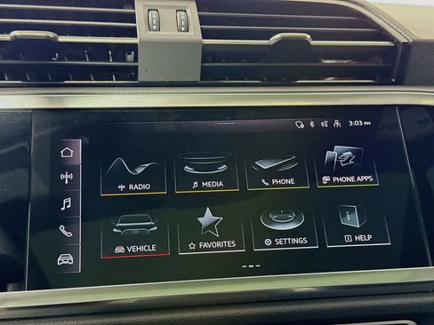 Certified 2025 Audi Q3 2.0T Premium w/ Convenience Package image 16