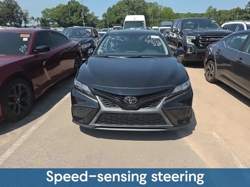 Used 2023 Toyota Camry SE w/ Convenience Package FWD image 10