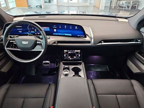 New 2026 Cadillac Vistiq Sport w/ LPO, Floor Liner Package image 11