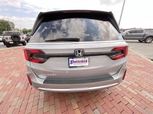 Certified 2025 Honda Odyssey EX-L image 33