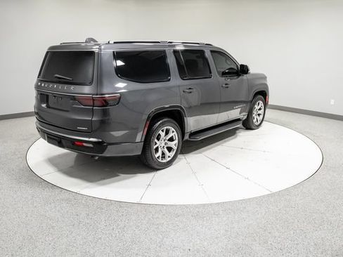 Used 2022 Jeep Wagoneer Series II w/ Convenience Group I AWD/4WD image 35