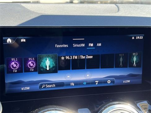 Certified 2025 Mercedes-Benz GLA 250 4MATIC image 21