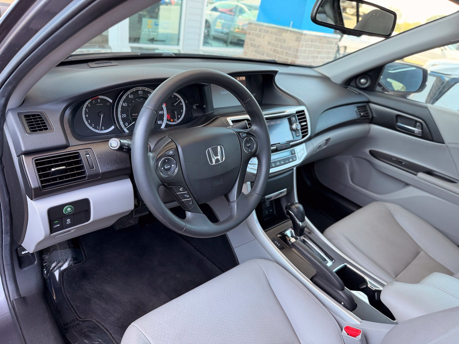 Used 2015 Honda Accord EX-L image 18