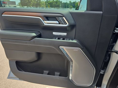Used 2024 GMC Sierra 1500 Denali AWD/4WD image 26