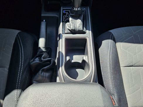 Used 2021 Toyota Tacoma TRD Off-Road w/ Technology Package image 12