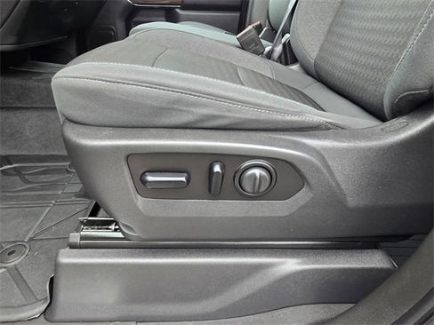 Used 2021 Chevrolet Silverado 1500 LT w/ LPO, Dark Essentials Package image 17