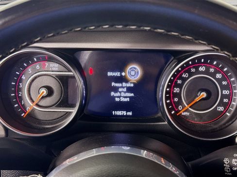 Used 2020 Jeep Wrangler Unlimited Sahara w/ Uconnect 4C Nav & Sound Group AWD/4WD image 14