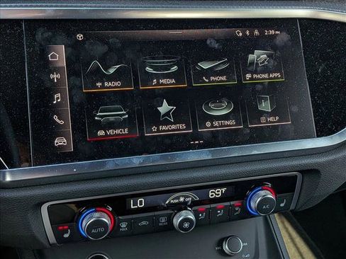 Used 2025 Audi Q3 2.0T Premium w/ Convenience Package image 10