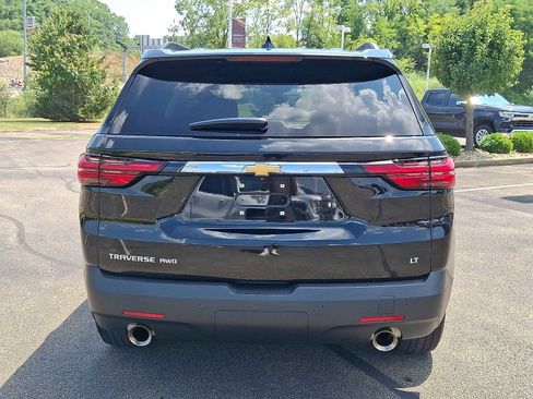 Used 2023 Chevrolet Traverse LT w/ LPO, Floor Liner Package image 5