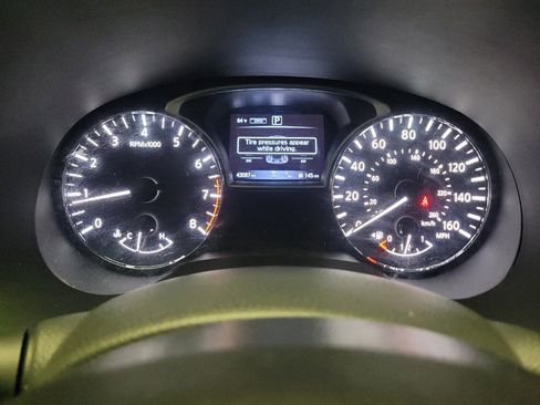 Used 2019 Nissan Pathfinder SL image 23