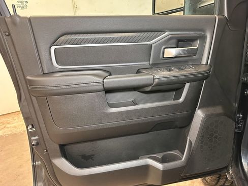 New 2026 RAM 2500 Big Horn AWD/4WD image 18