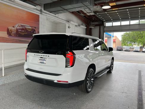 New 2026 Chevrolet Suburban LS w/ LS Custom Edition RWD image 10