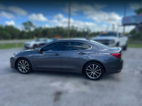 Used 2017 Acura TLX V6 w/ Technology Package image 2