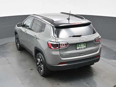 Used 2022 Jeep Compass Limited w/ Sun and Sound Group image 35